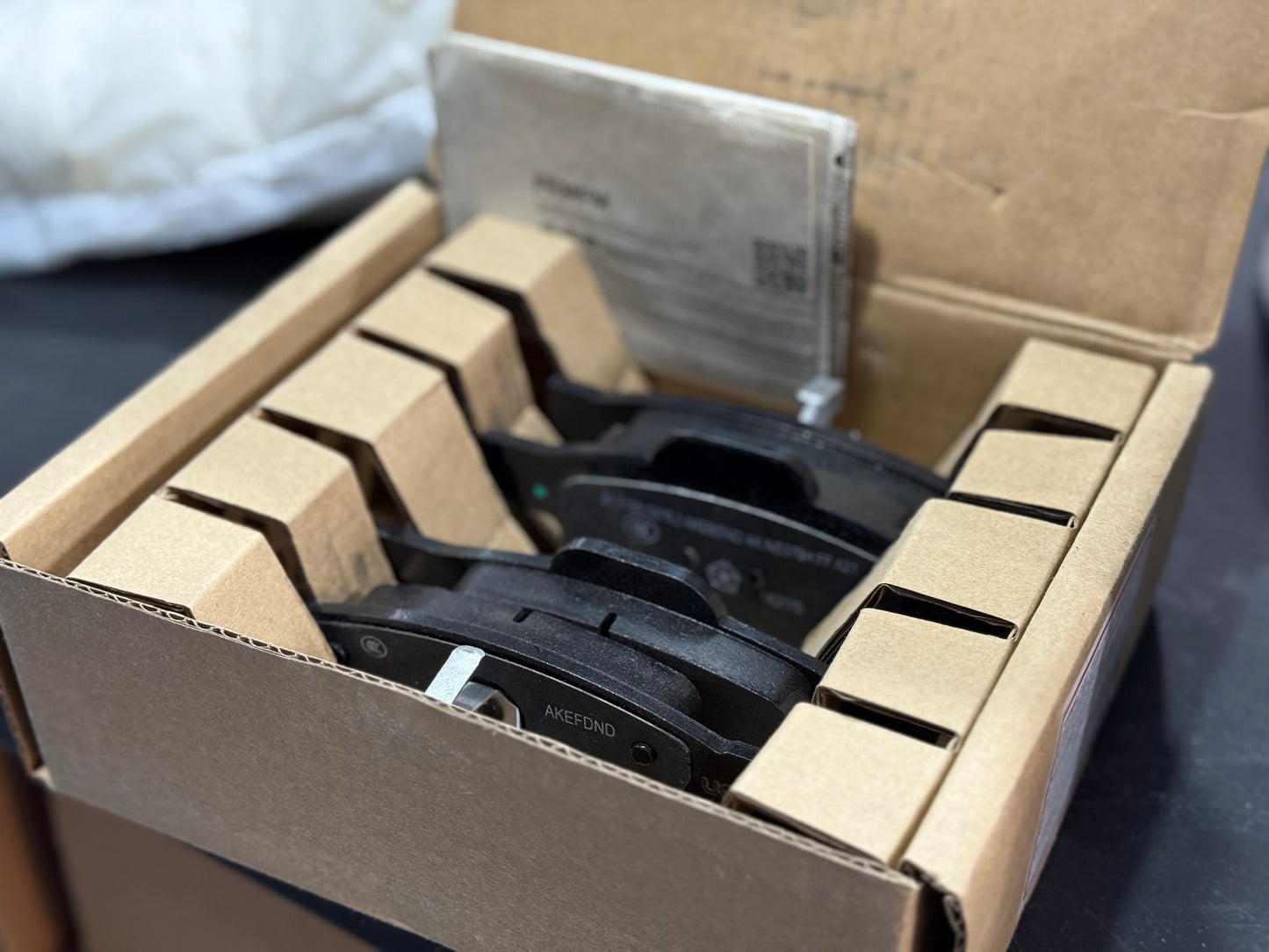 Rear Disc Brake Pad Kit - Mopar (68052386AA)