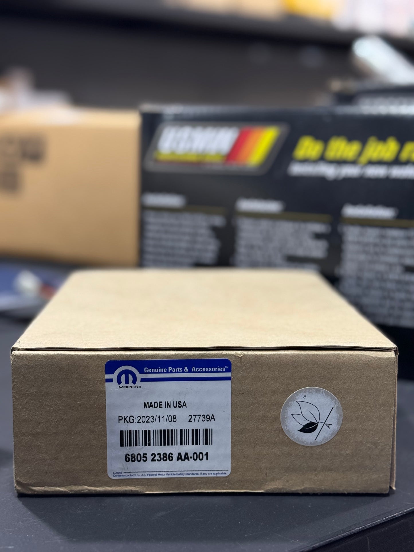 Rear Disc Brake Pad Kit - Mopar (68052386AA)